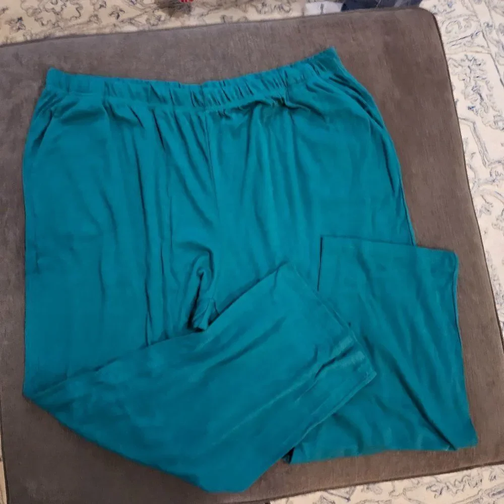 Jessica London Women's Tropical Teal Soft Ease Capri Pants Size 30/32